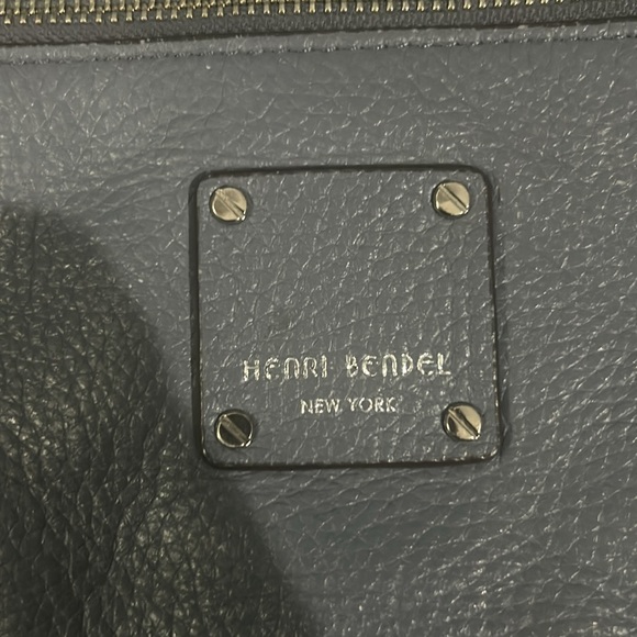 Henri Bendel Jetsetter tote - Picture 2 of 7